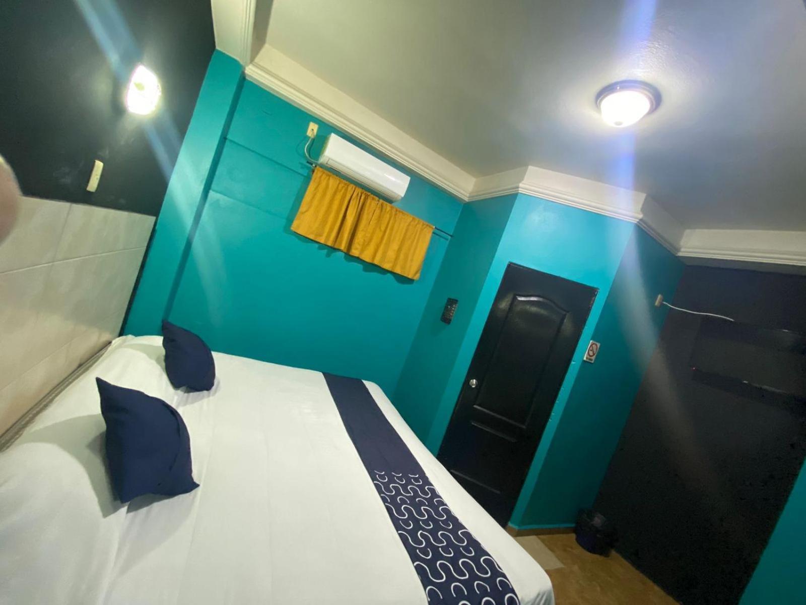 Hotel Torre Монтеррей Екстер'єр фото